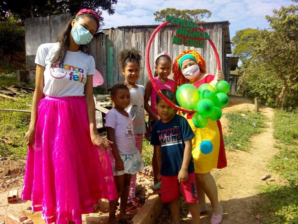 Camacã: 300 famílias são recebidas pela equipe do Primeira Infância no SUAS (Criança Feliz) e recebem kits